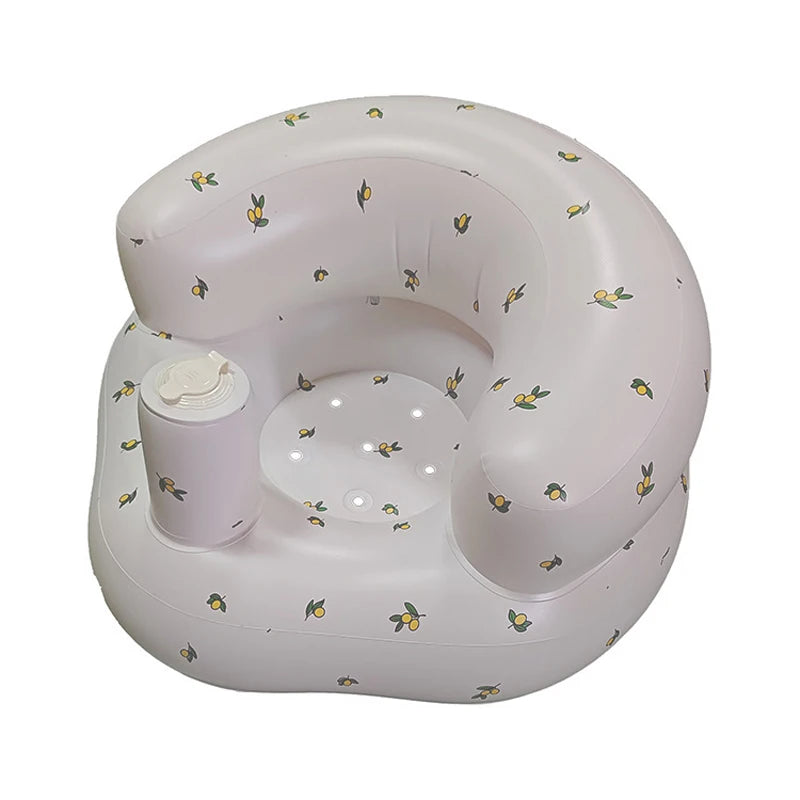 Inflatable baby sofa for infants aged 3 months and up, with built-in air pump, soft seat for babies and young children.