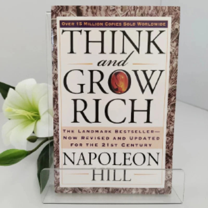 Four Hot-Selling English Books Think Like A Monk & Think And Grow Rich&The Summer I Turned &Surrounded By Vampires Livros Libros