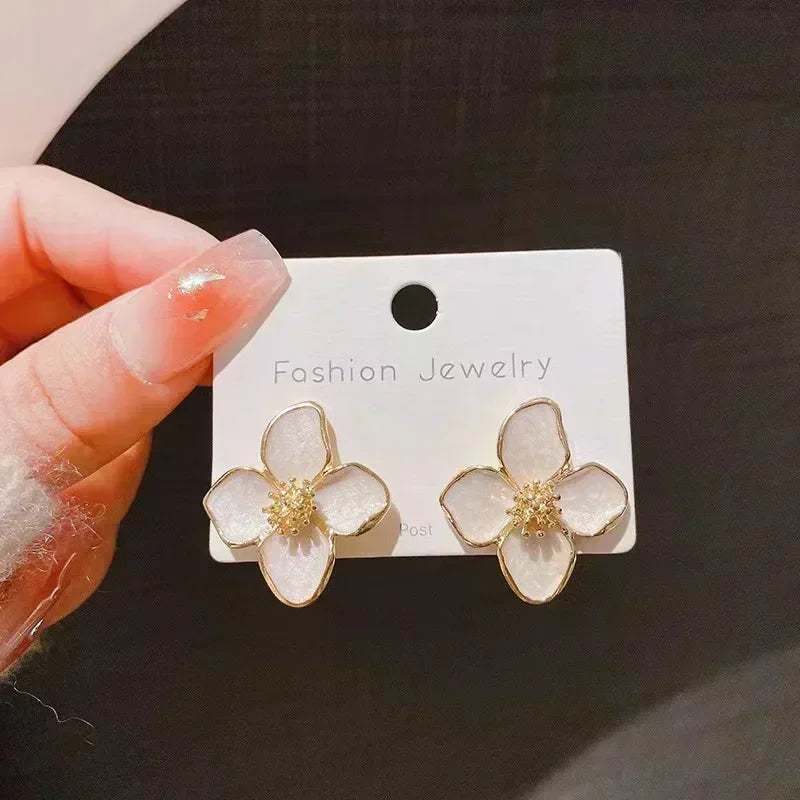 Vintage Geometry Irregular Eardrop Personality Asymmetry Dripping Oil Earrings for Women Fashion Daily Commuting Jewelry Gifts - Acros