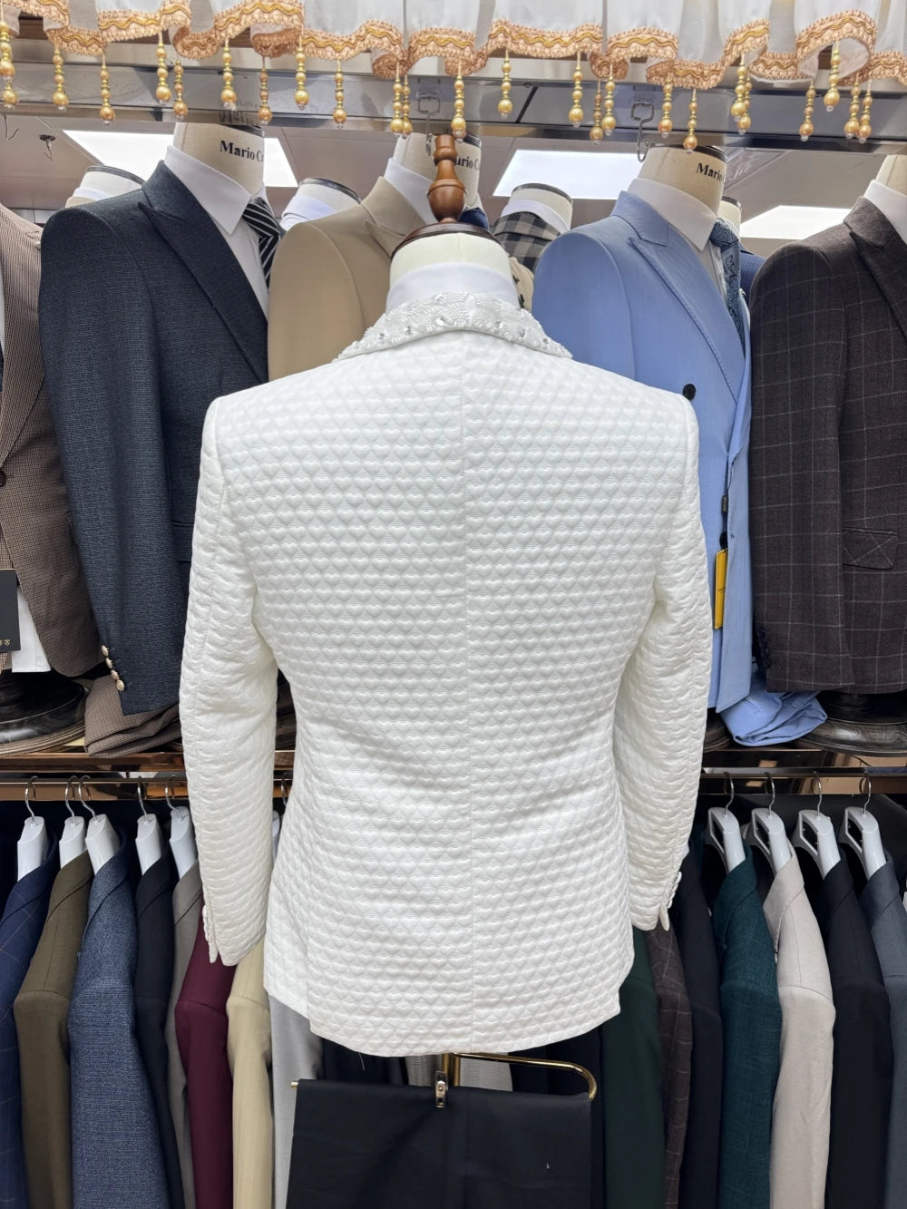 White Jacquard men's tuxedo set with blazer, vest, and pants, perfect for weddings, formal events, or special celebrations.