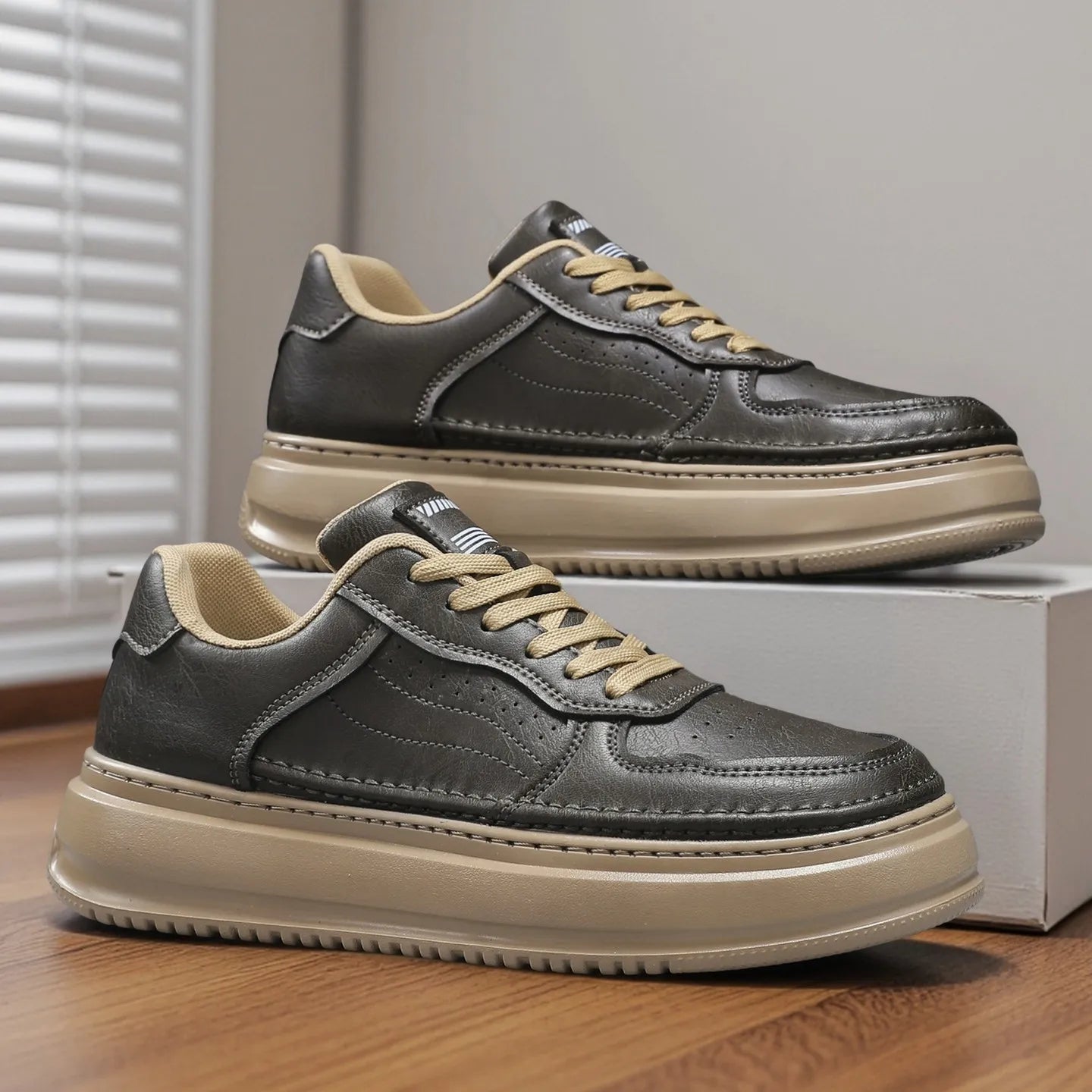 Men's casual slip-on sneakers by Ansoff, featuring retro British style, thick soles, and durable design for autumn wear.