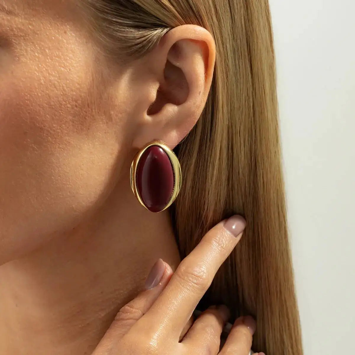SHIXIN 1 Pair Retro Resin Acrylic Oval Stud Earrings for Women Trendy Gold Color Geometric Earrings Fashion Jewelry Accessories