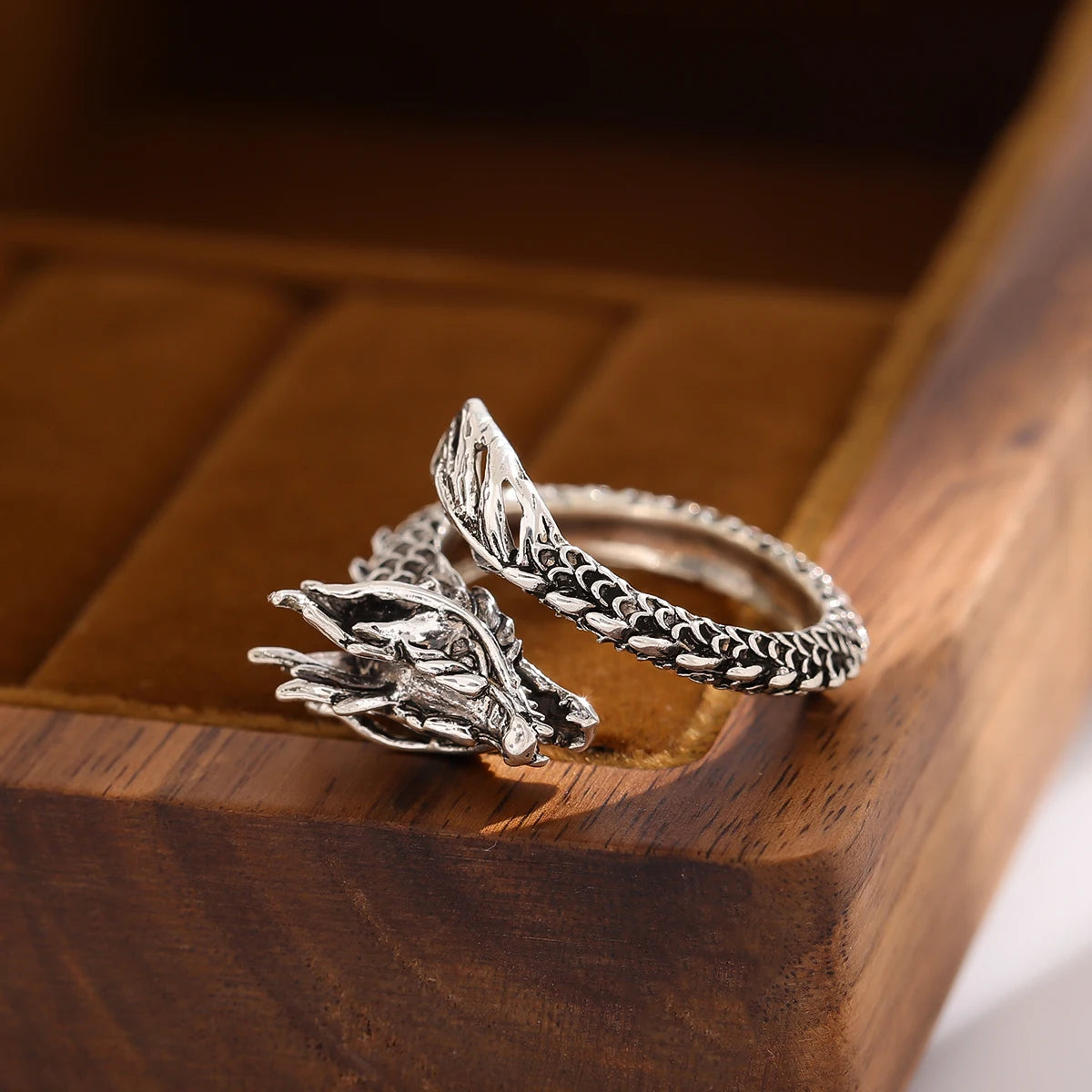 New Retro Thai Silver Domineering Dragon 925 Sterling Silver Jewelry Personality Zodiac Creative Popular Opening Rings   R239