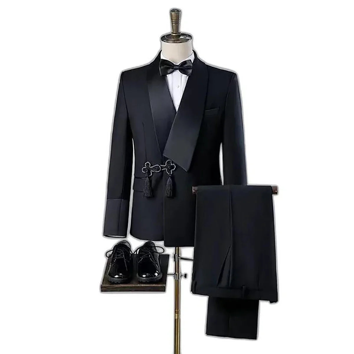 Ansoff men's tuxedo suit with slim fit blazer and pants, featuring a wedding tassel lapel and single button closure.