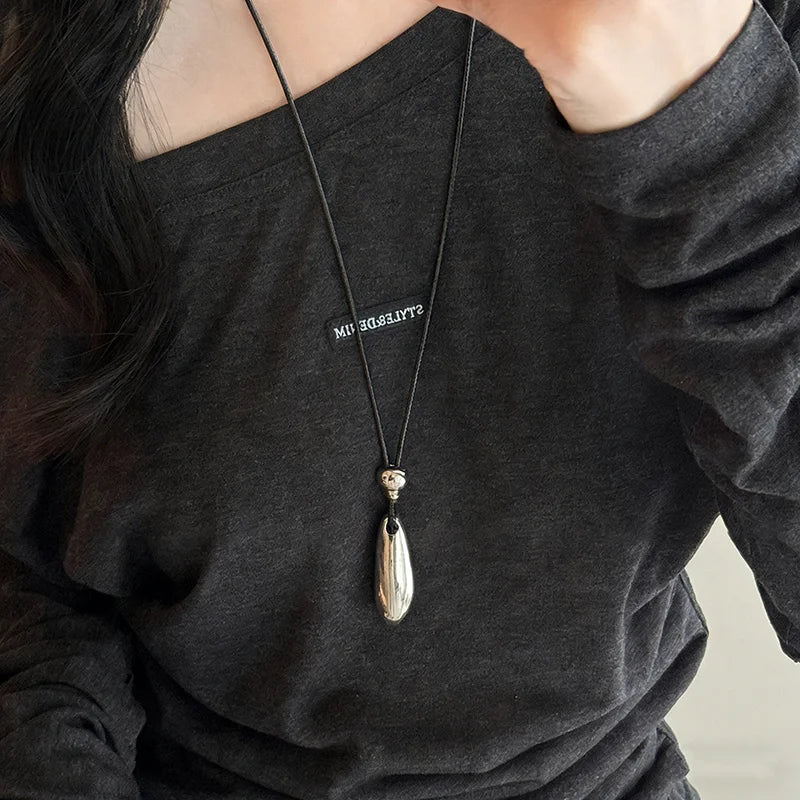 Minimalist Metal Water Drop Shaped Pendant Necklace for Women Simple Adjustable Long Black Rope Sweater Chain Fashion Jewerly