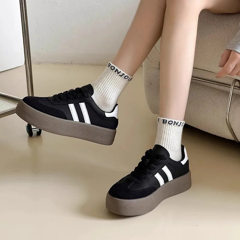 Ansoff women's casual sports shoes with thick soles, soft leather interior, ideal for training and everyday wear.