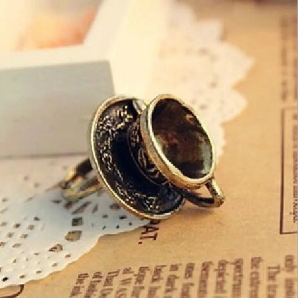 2024 Unique Punk Fashion Personality Retro Style Three-dimensional Ring European Pattern Artificial Ring Jewelry Wholesale