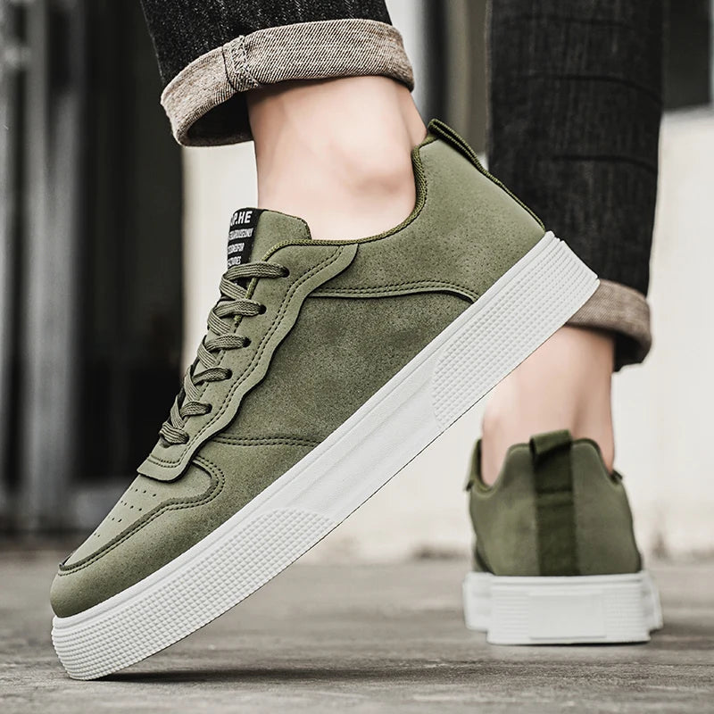 Ansoff men's spring and autumn sports shoes with green, black, and red color options, featuring soft soles and breathable low-top design.