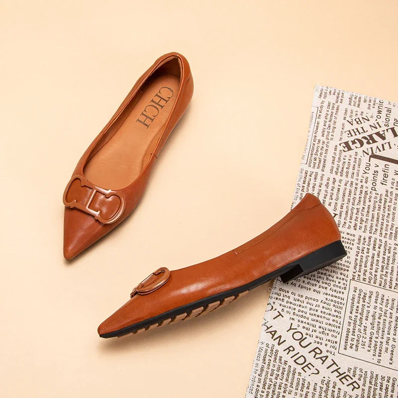 Ansoff women's pointed toe flat shoes with a simple design, comfortable wear, solid color, casual vintage style.