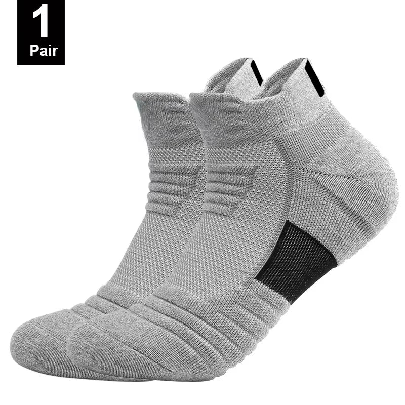 Ansoff men's 1/3 pair anti-slip cotton football and basketball sport socks, breathable and deodorizing, in short and long tube styles.