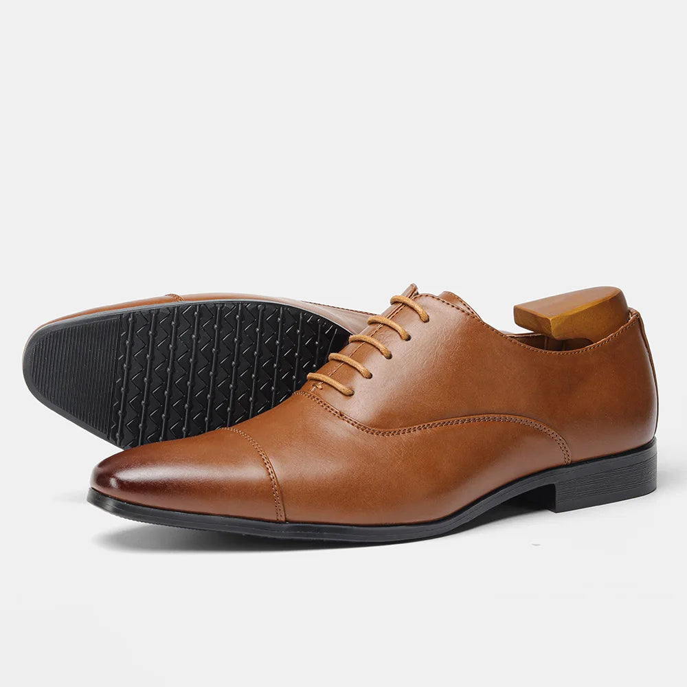 Designer Brand Leather Shoes for Men Wedding Dress Shoe Lace up Casual Business Oxfords Pointed Toe Office Formal Shoes for Man