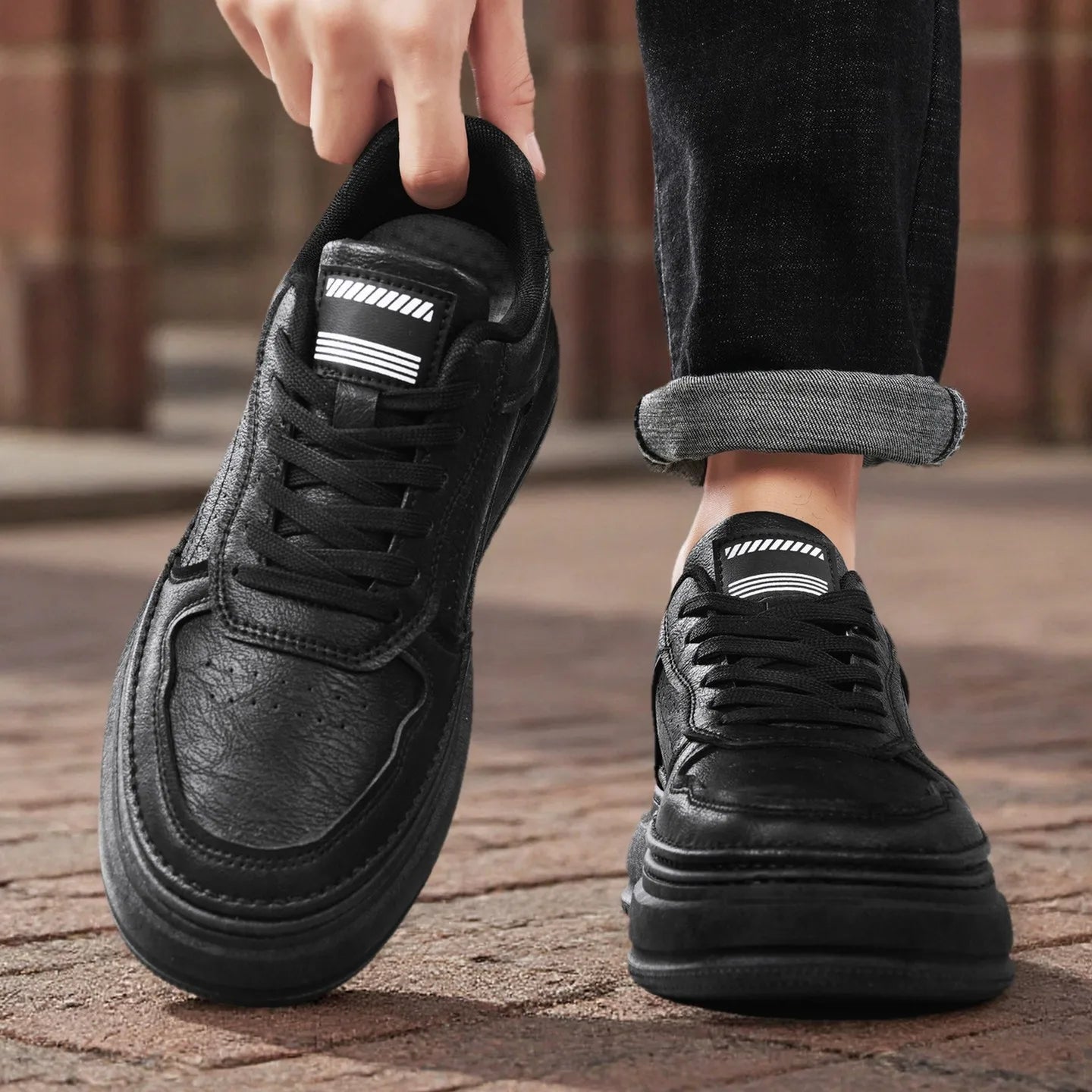 Men's retro British style slip-on sneakers by Ansoff, featuring a thick sole and casual design for versatile autumn wear.