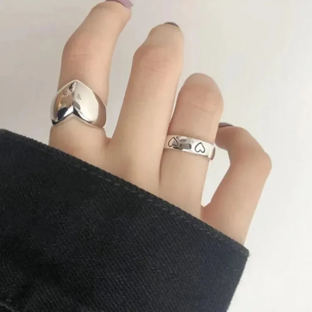 2024 Unique Punk Fashion Personality Retro Style Three-dimensional Ring European Pattern Artificial Ring Jewelry Wholesale