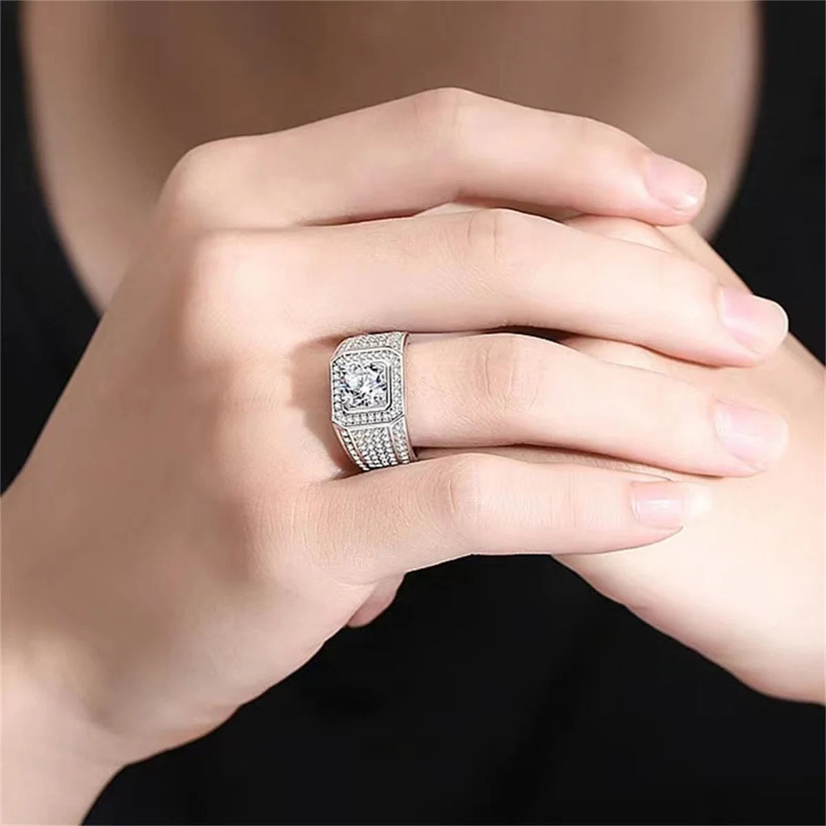 Gorgeous Men's Rhinestones Zircon Rings Luxury Silver Color Banquet Engagement Ring for Men Wedding Band Jewelry Gifts Wholesale