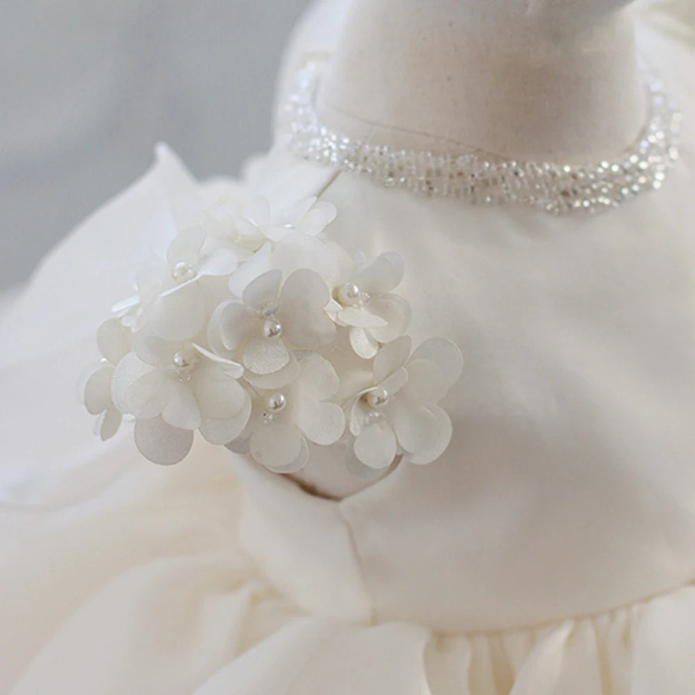 Ansoff kids' white princess gown with 3D flower embellishments, O-neck tulle dress for wedding parties and piano performances.