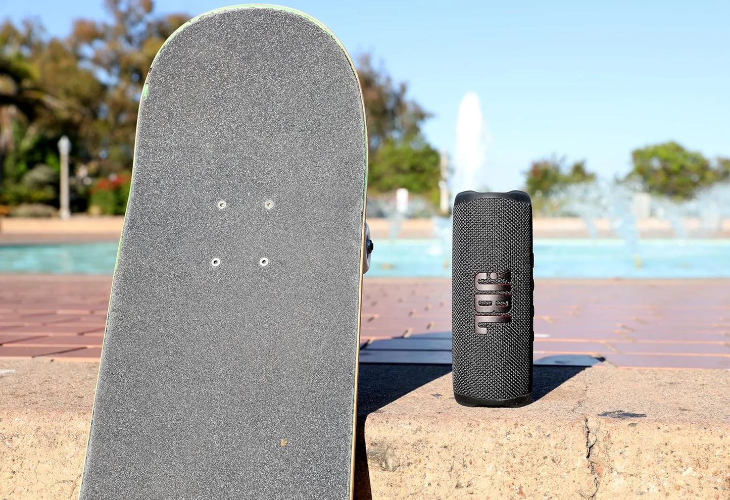 JBL Flip 6 Portable Bluetooth Speaker, Powerful Sound & Deep Bass, IPX7 Waterproof, 12H Playtime, JBL PartyBoost Home Outdoor