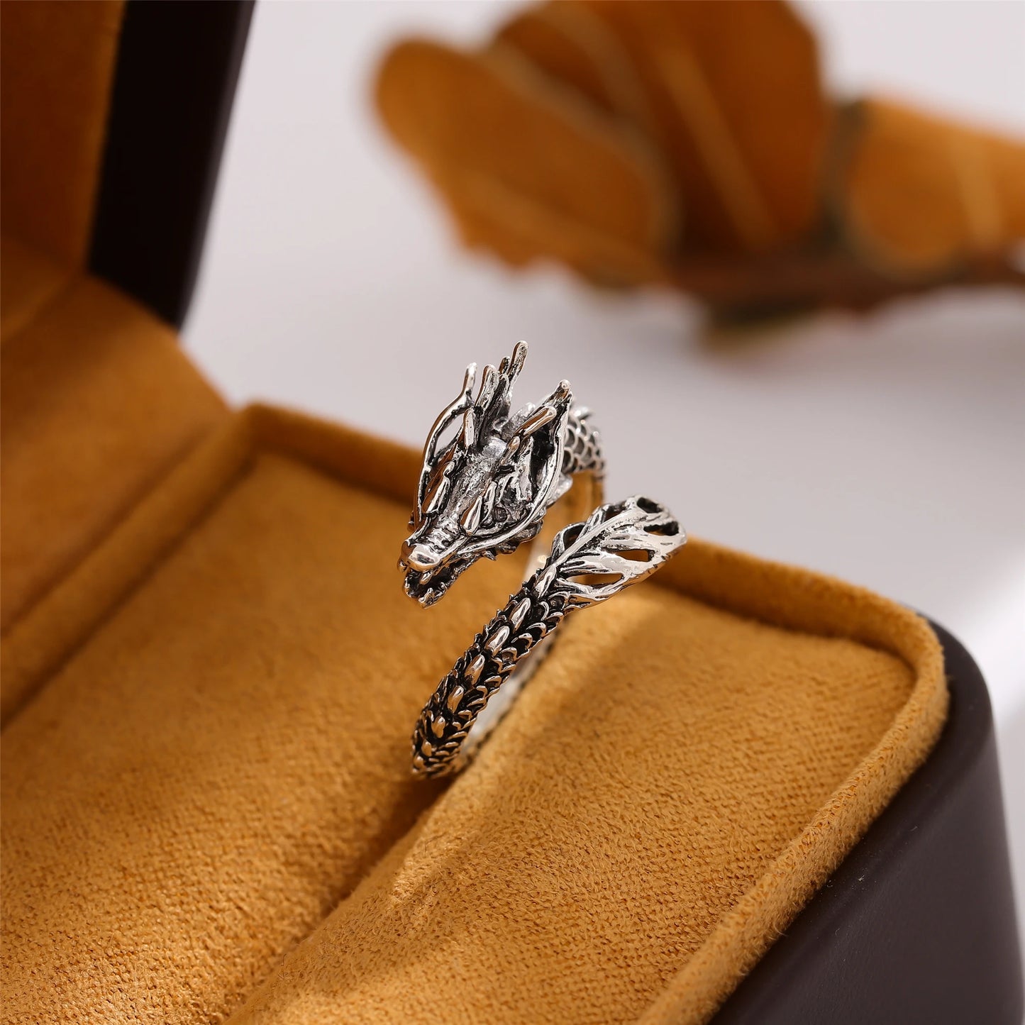 New Retro Thai Silver Domineering Dragon 925 Sterling Silver Jewelry Personality Zodiac Creative Popular Opening Rings   R239