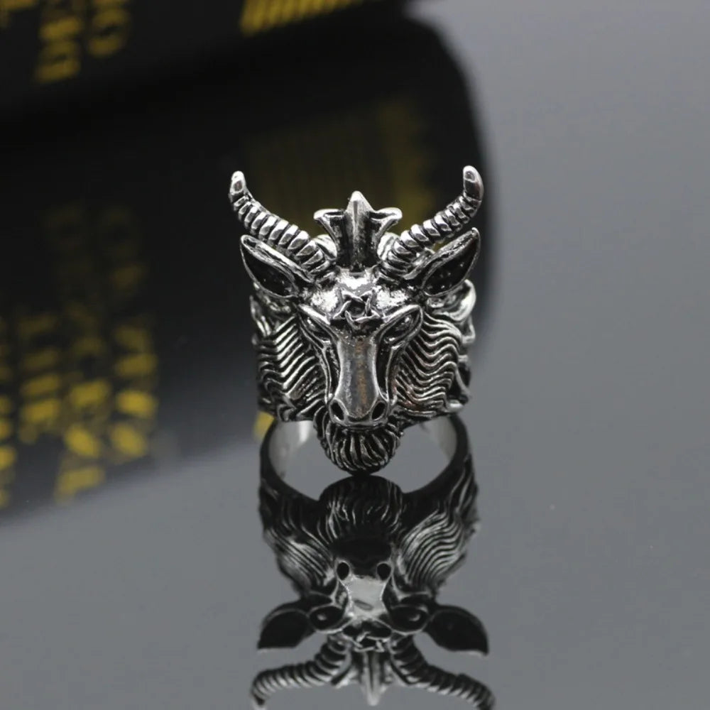 2024 Unique Punk Fashion Personality Retro Style Three-dimensional Ring European Pattern Artificial Ring Jewelry Wholesale