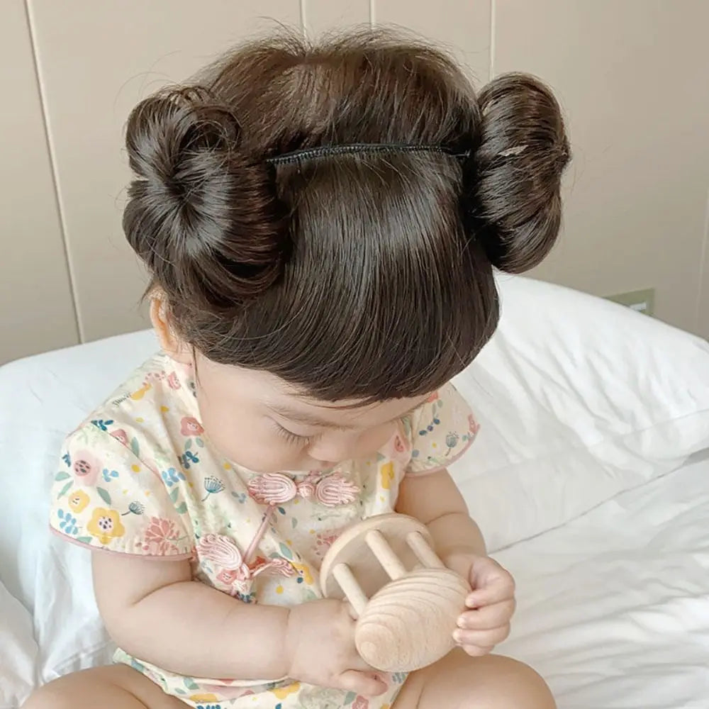 Ansoff baby wig with bangs on a hairband, perfect for children's birthday photos and styling, adorable hair accessory for kids.