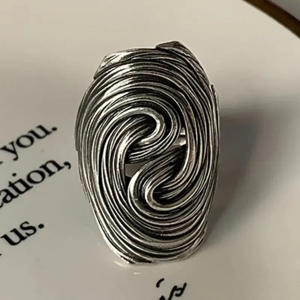2024 Unique Punk Fashion Personality Retro Style Three-dimensional Ring European Pattern Artificial Ring Jewelry Wholesale