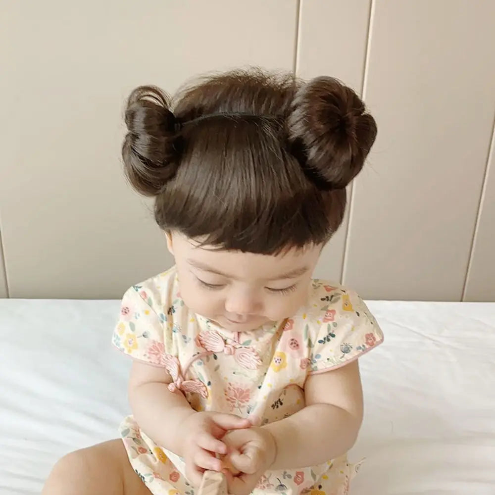 Ansoff baby wig with bangs and hairband, children's hair accessory for birthday photos and styling, soft and cute for infants
