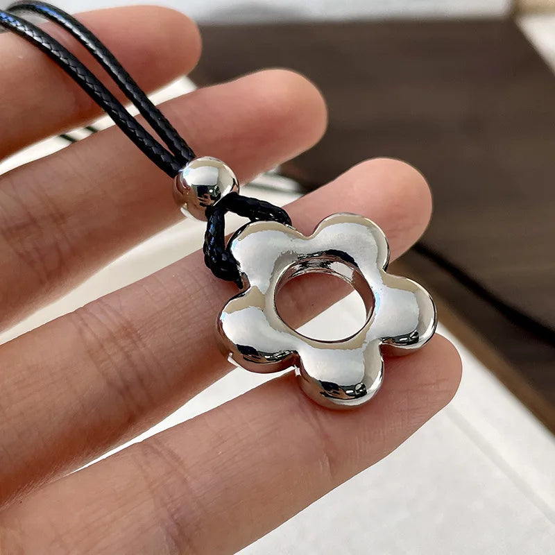 Minimalist Metal Water Drop Shaped Pendant Necklace for Women Simple Adjustable Long Black Rope Sweater Chain Fashion Jewerly