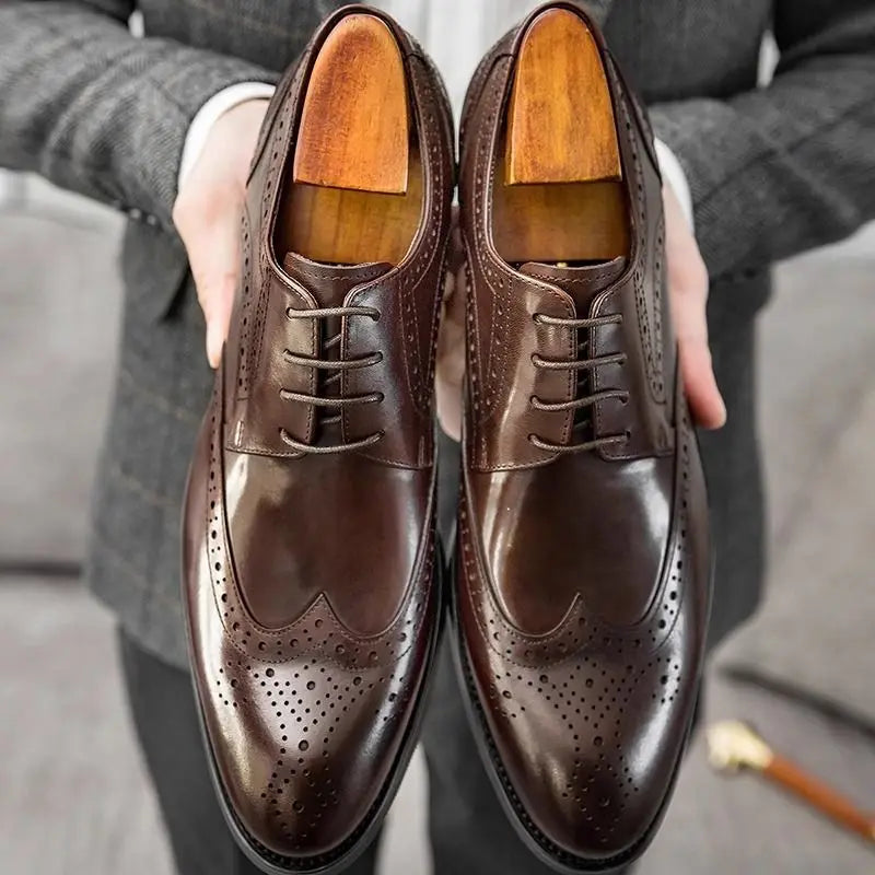 Pointed Toe Brogue Carved Men's 2025 New British Style High-End Leather Formal Business Wedding Groom Derby Shoes
