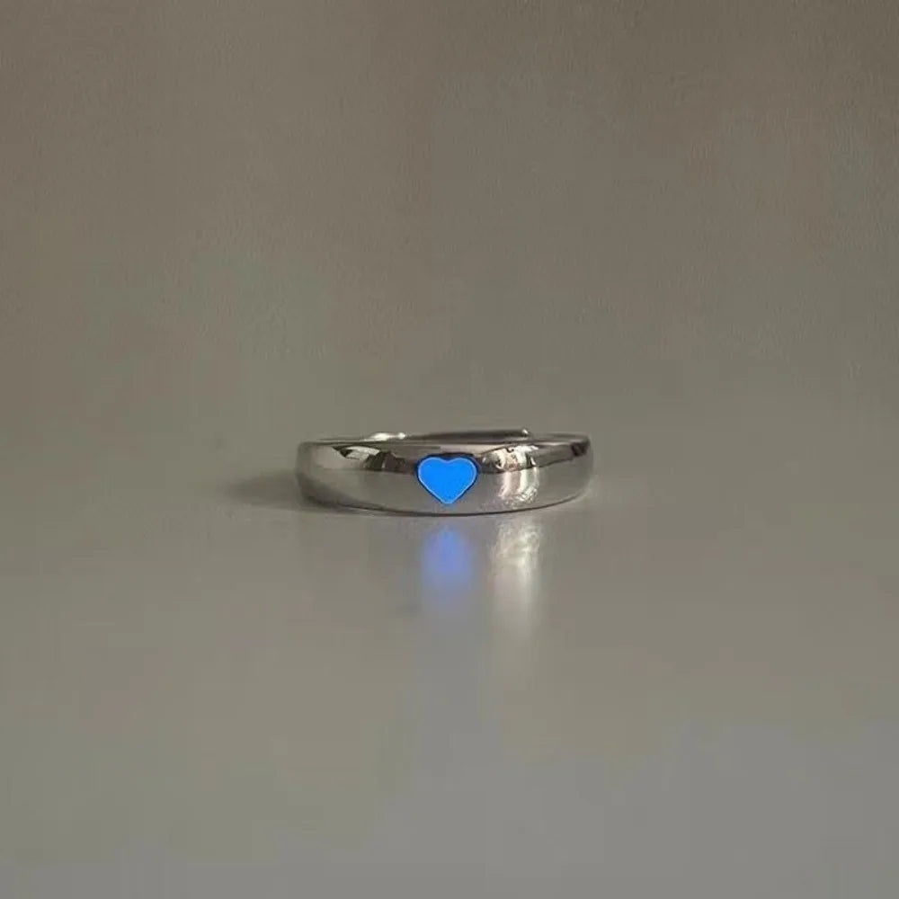 2024 Unique Punk Fashion Personality Retro Style Three-dimensional Ring European Pattern Artificial Ring Jewelry Wholesale