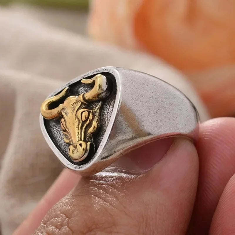 2024 Unique Punk Fashion Personality Retro Style Three-dimensional Ring European Pattern Artificial Ring Jewelry Wholesale