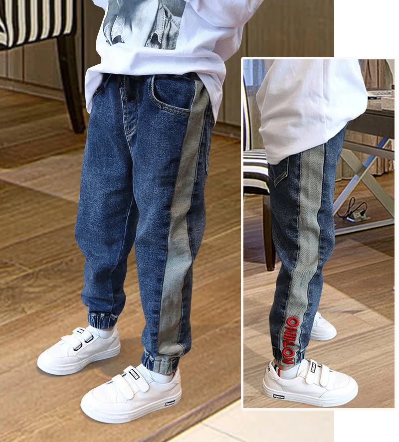 Ansoff boys' denim jeans for kids, cowboy-style sports pants in size 4 to 12, featuring classic blue denim and casual design.