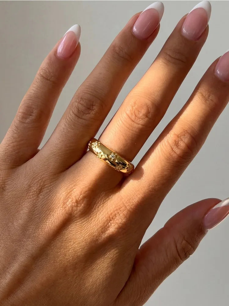 925 Sterling Silver Personalized Flower Encrusted Zircon Ring For Women Wedding Party Daily Luxury High Quality Fine Jewelry