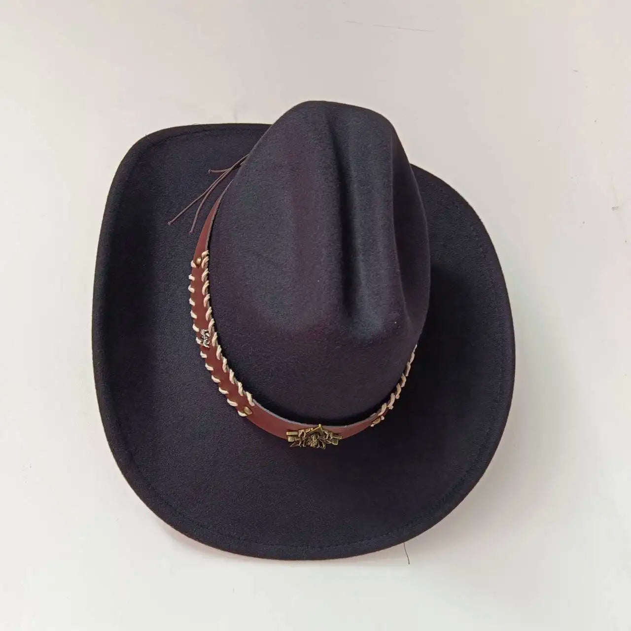 Ansoff cowboy hat with cow head design, monochrome felt, wide brim, outdoor knight-style hat for men and women.