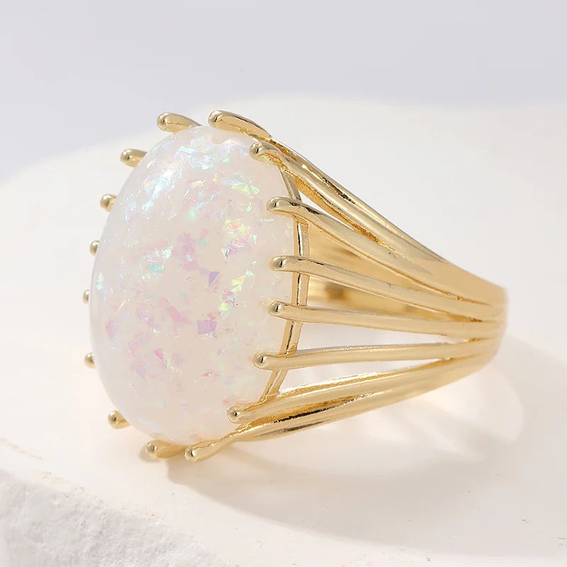 1pcs Elegant Retro Golden Color Ring, Oval and Simple Jewelry, Suitable for Wearing At Festivals, Banquets and Parties