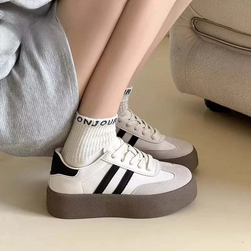 Ansoff women's casual sports shoes with thick soles, soft cowhide inside, suitable for training and everyday wear.