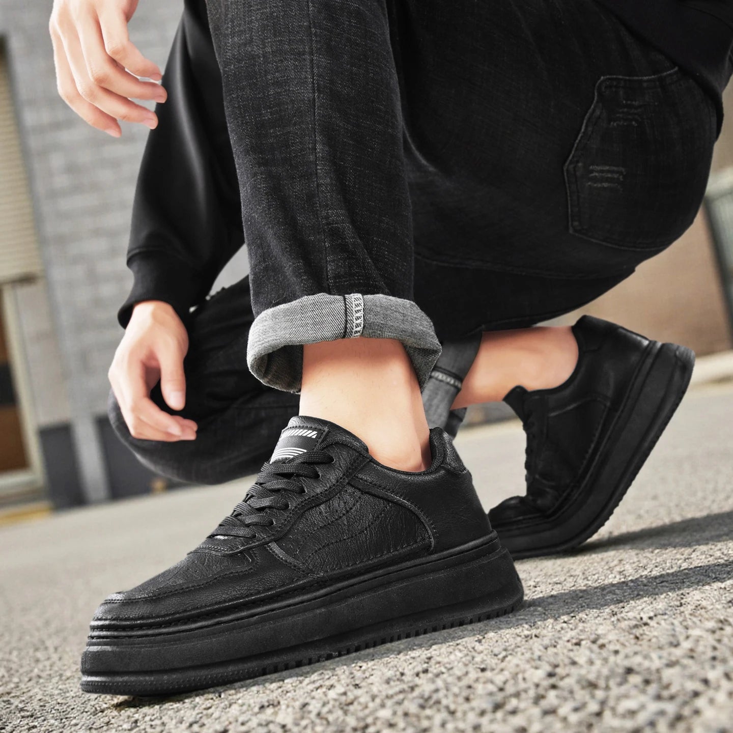 Men's retro British style slip-on sneakers by Ansoff with thick soles, casual design, perfect for autumn wear.