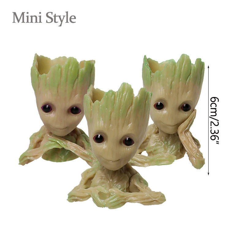 Miniature Groot figurine from Ansoff, 5cm tall, handcrafted office decor craft with cartoon tree character for desk display