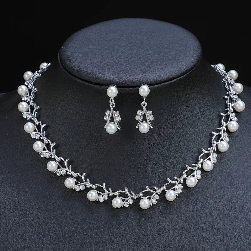 New Fashion personality flower Imitation Pearl Wedding Necklace Earring Set Bridal For Women Elegant Rhinestone Jewelry Gift