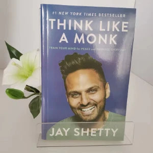 Four Hot-Selling English Books Think Like A Monk & Think And Grow Rich&The Summer I Turned &Surrounded By Vampires Livros Libros