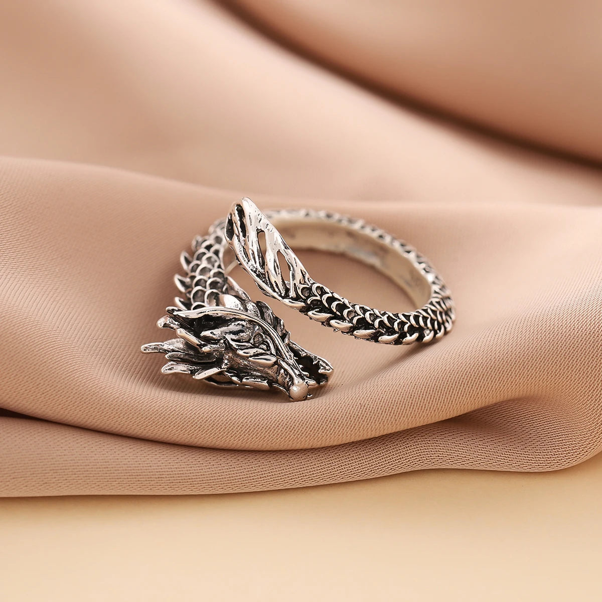 New Retro Thai Silver Domineering Dragon 925 Sterling Silver Jewelry Personality Zodiac Creative Popular Opening Rings   R239