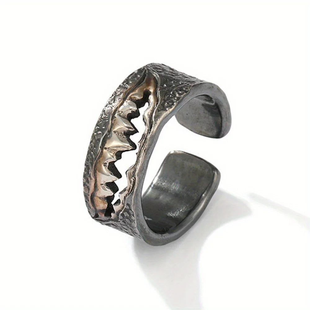 2024 Unique Punk Fashion Personality Retro Style Three-dimensional Ring European Pattern Artificial Ring Jewelry Wholesale