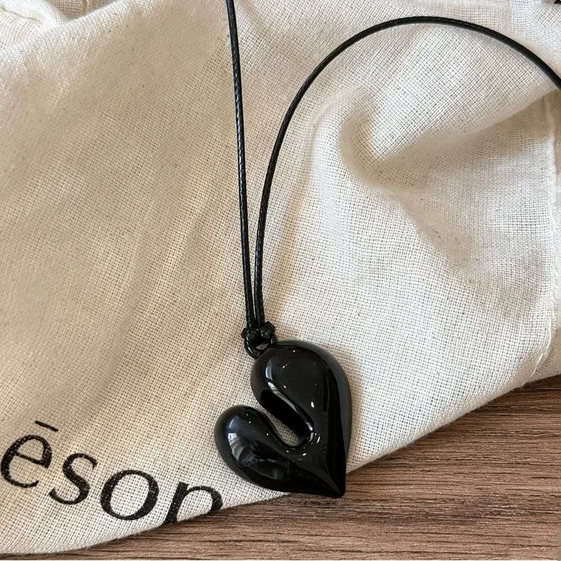 Minimalist Metal Water Drop Shaped Pendant Necklace for Women Simple Adjustable Long Black Rope Sweater Chain Fashion Jewerly